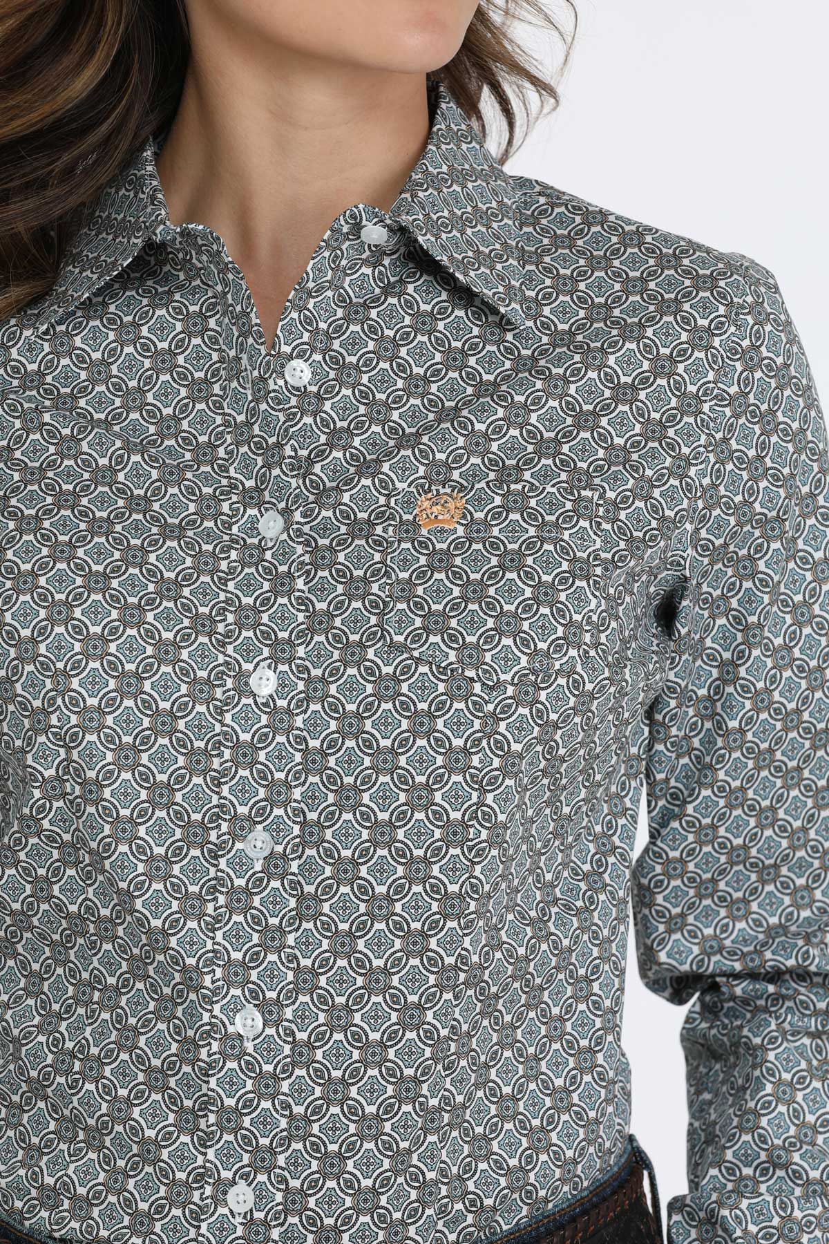 Close-up of Cinch ladies’ white print long sleeve shirt with contrasting cuff detail