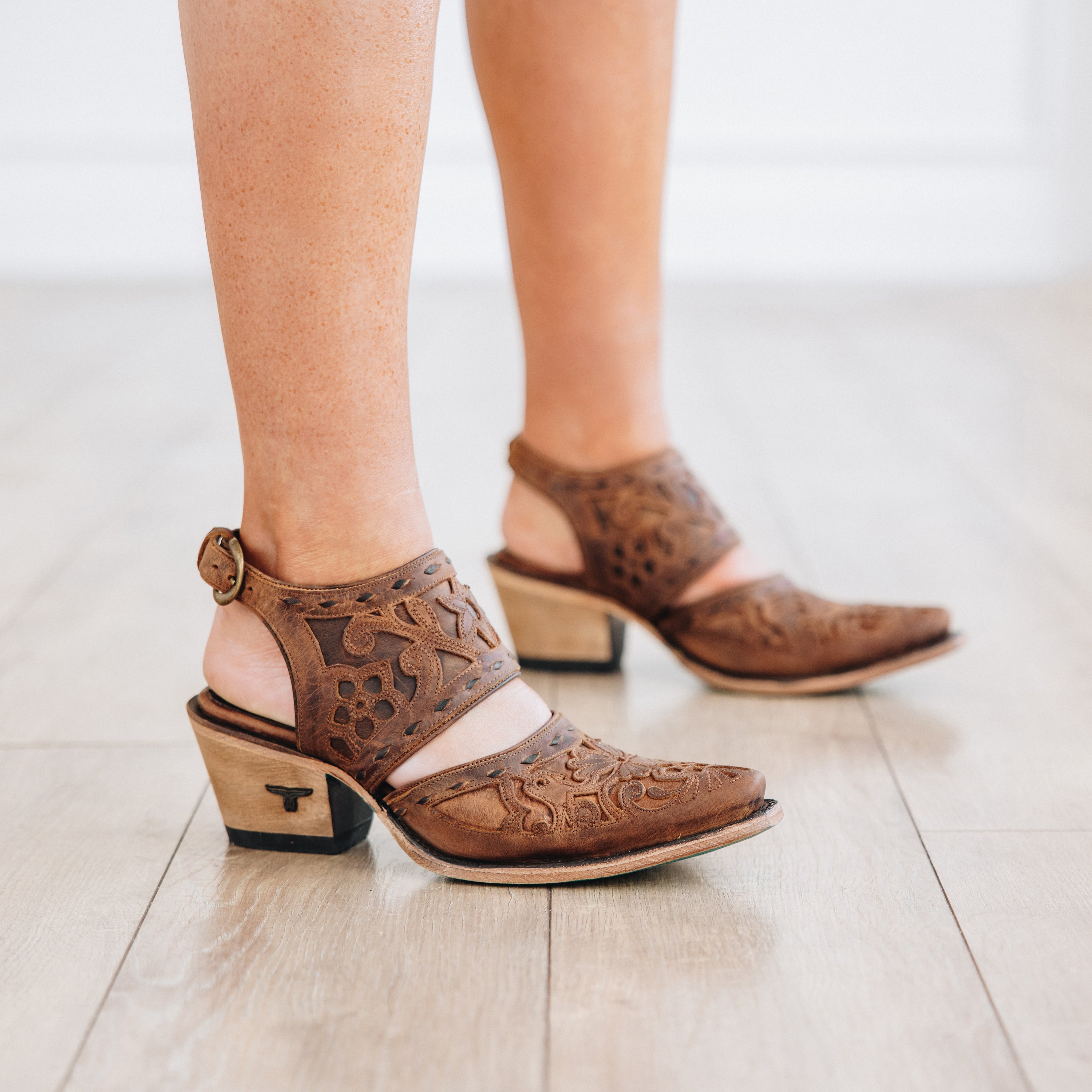 Lane Robin Slingback Mule - Burnt Caramel