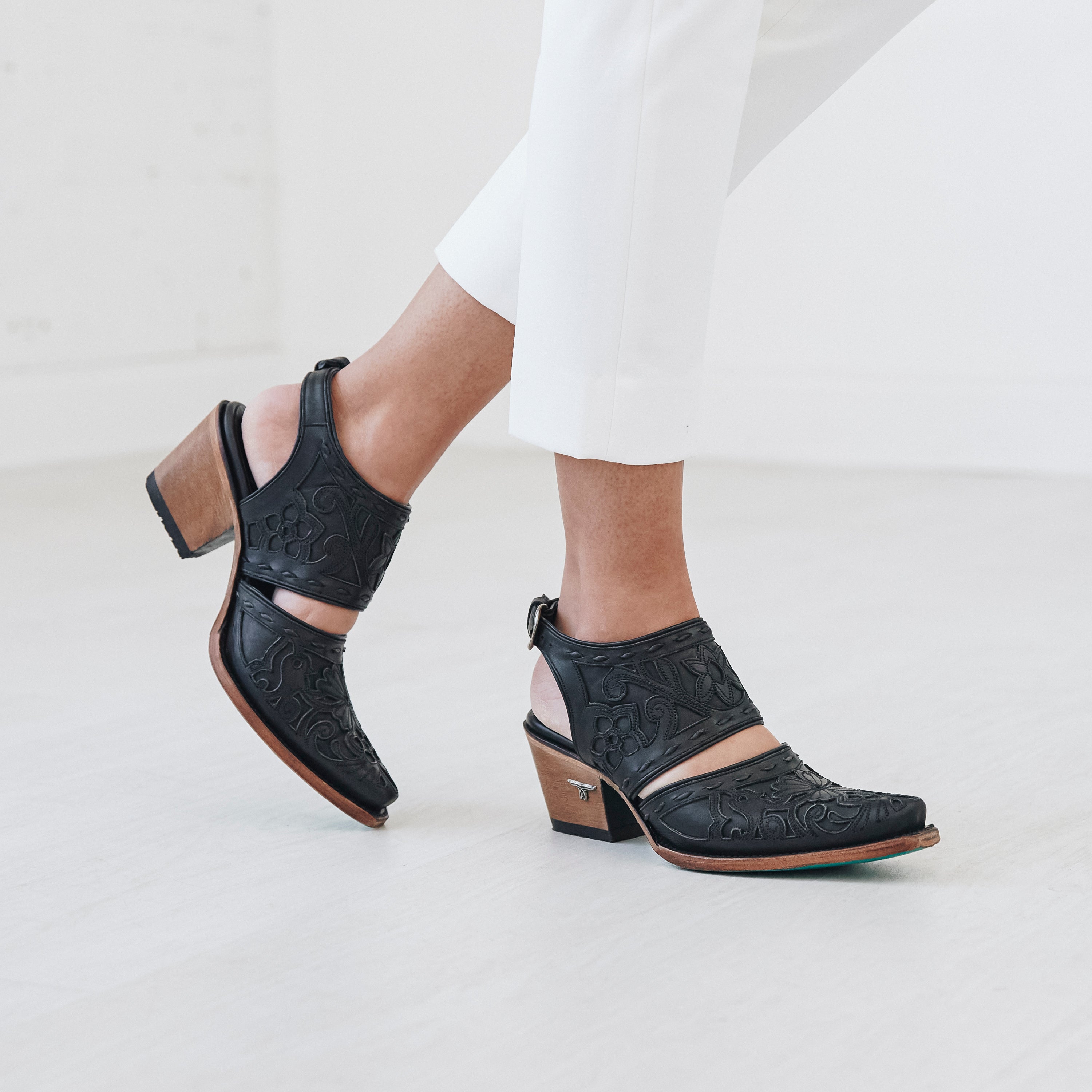 Lane Robin Slingback Mule - Jet Black