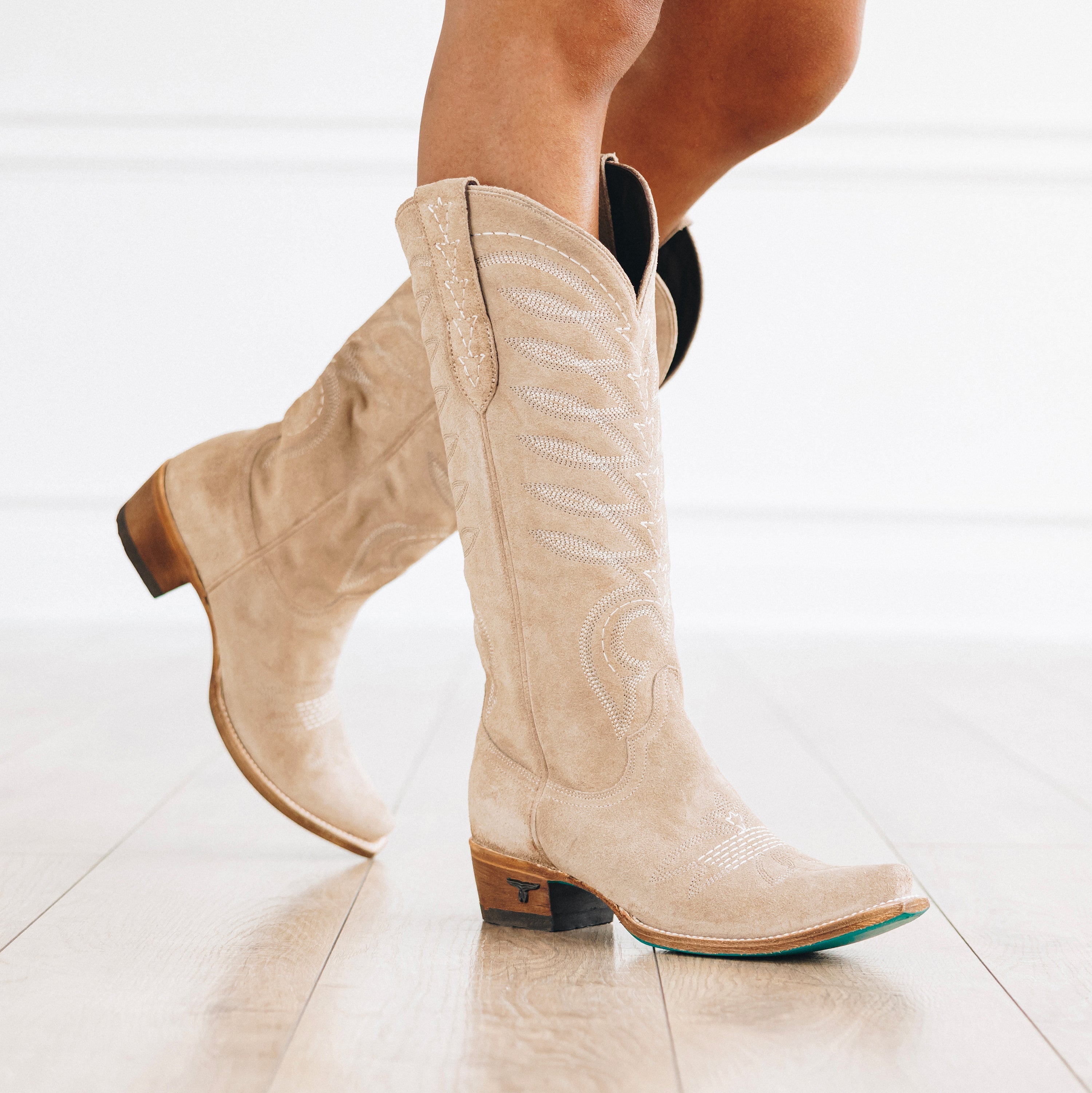Lane Squash Blossom Boot - Latte Suede