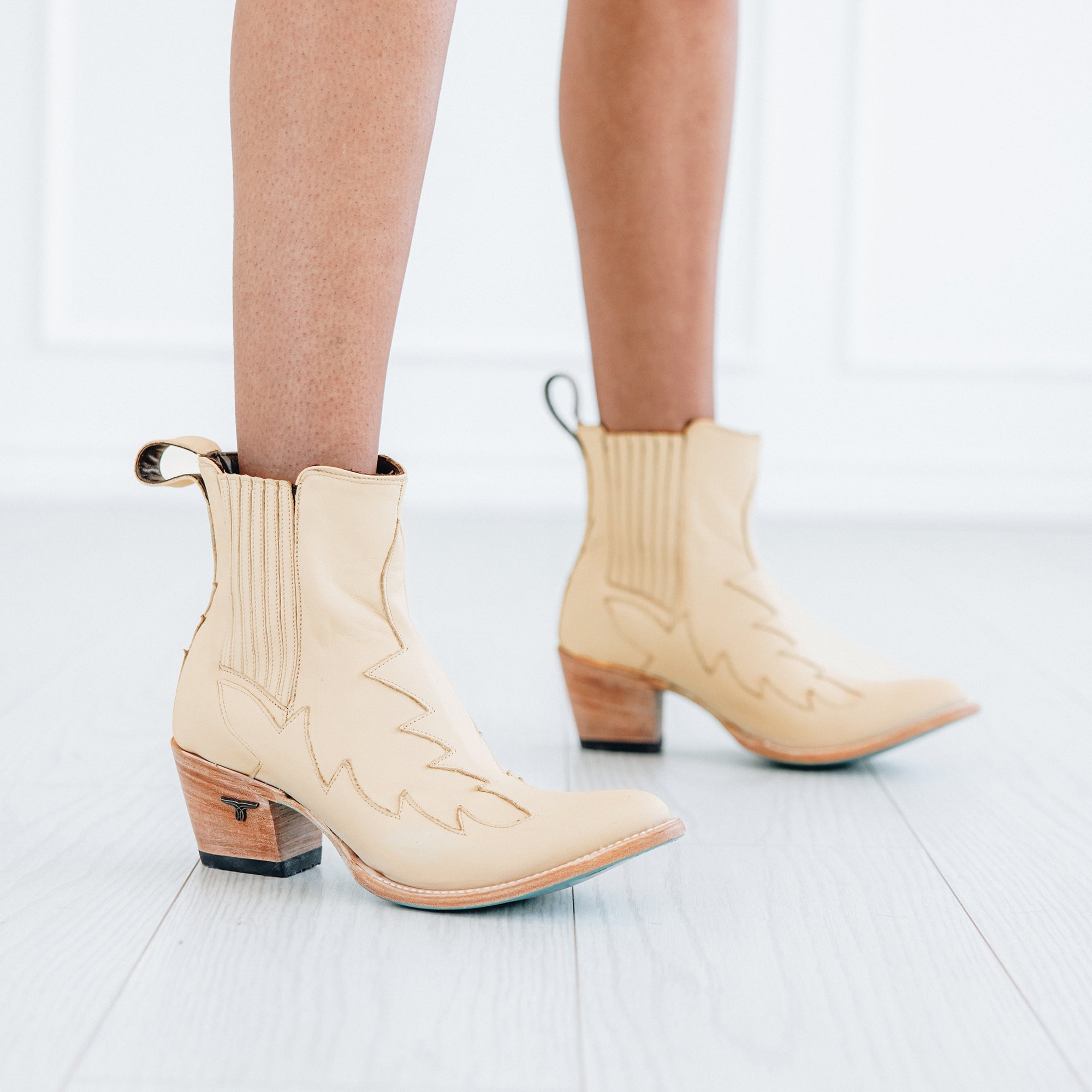 Lane Western Chelsea Bootie - Pale Ivory