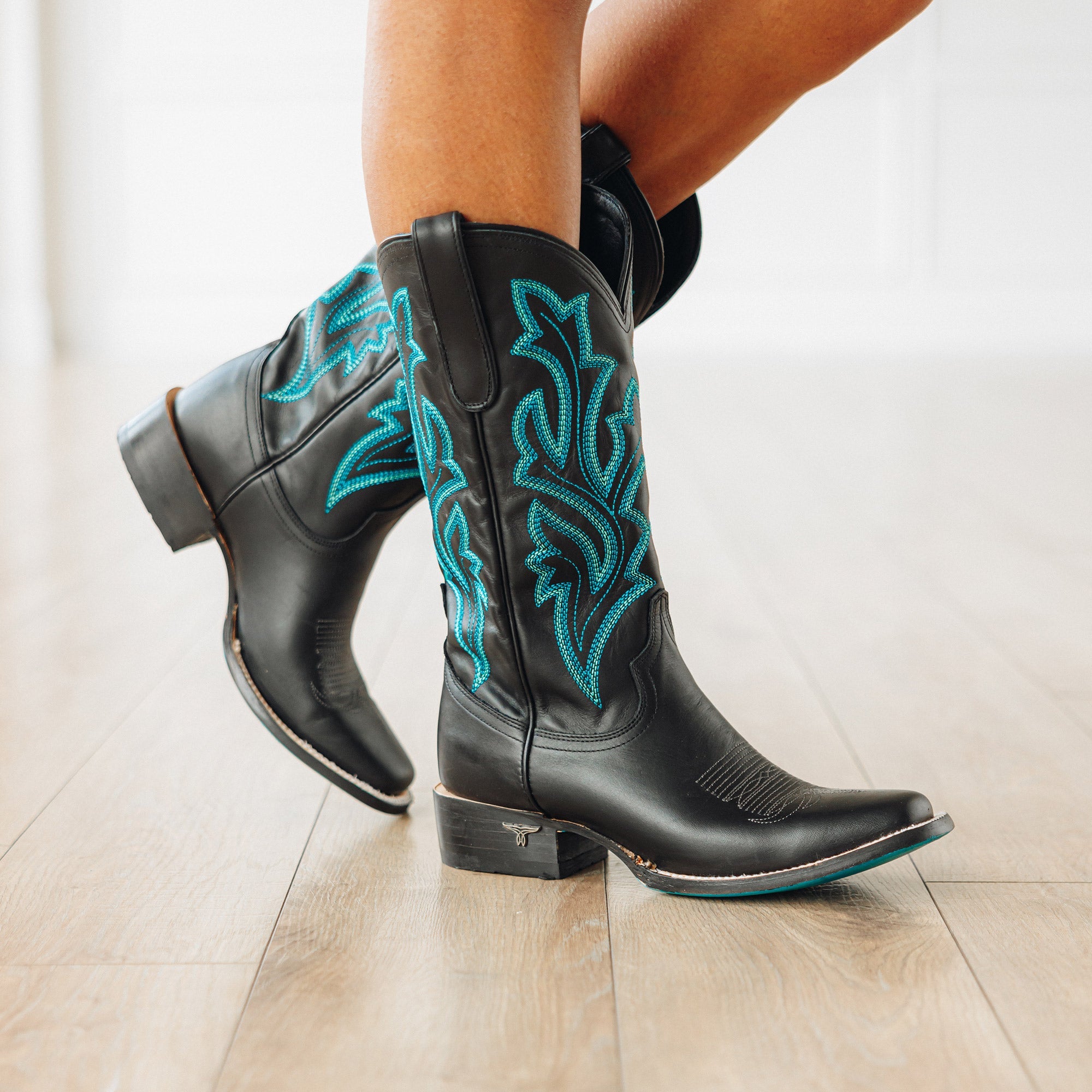 Lane Classic Square Boot - Jet Black