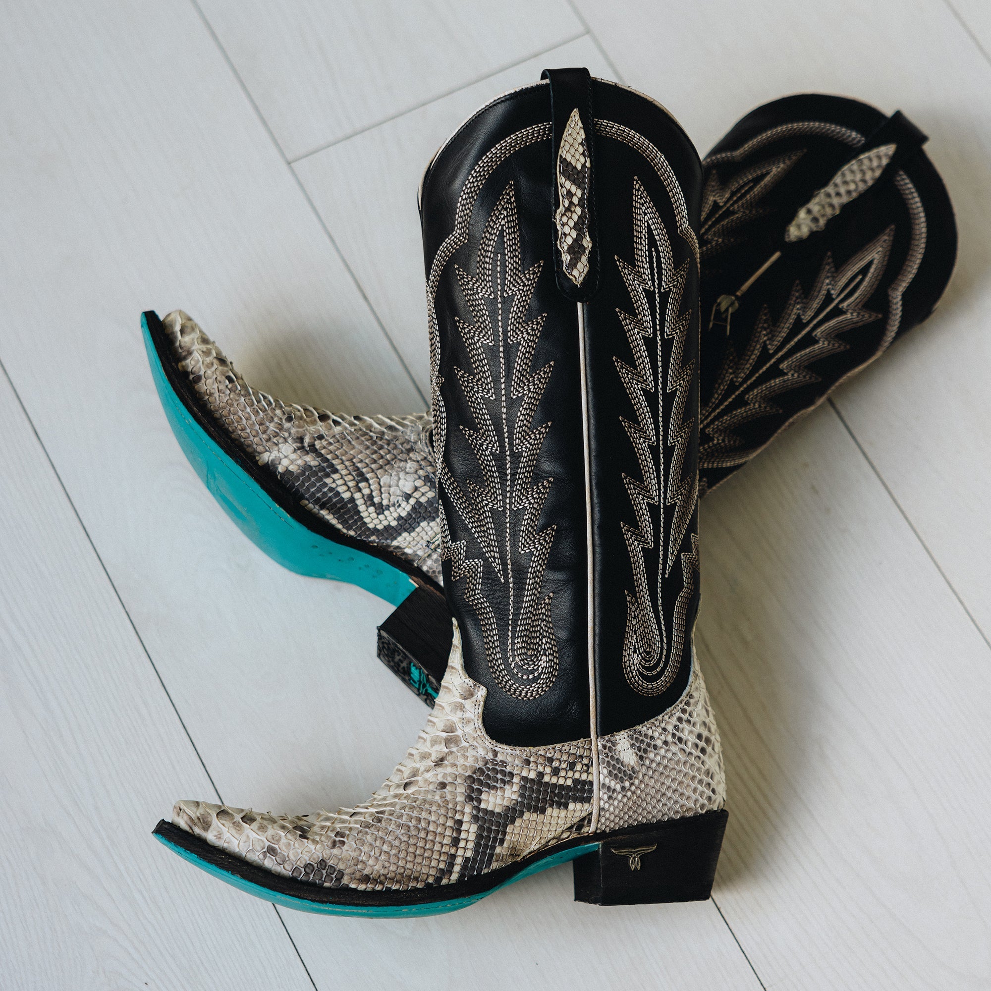 Lane Skylight Boot - Headliner