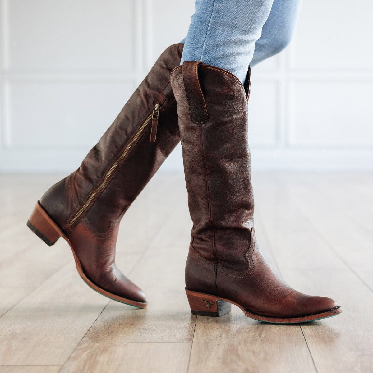 Lane Plain Jane Boot - Cognac