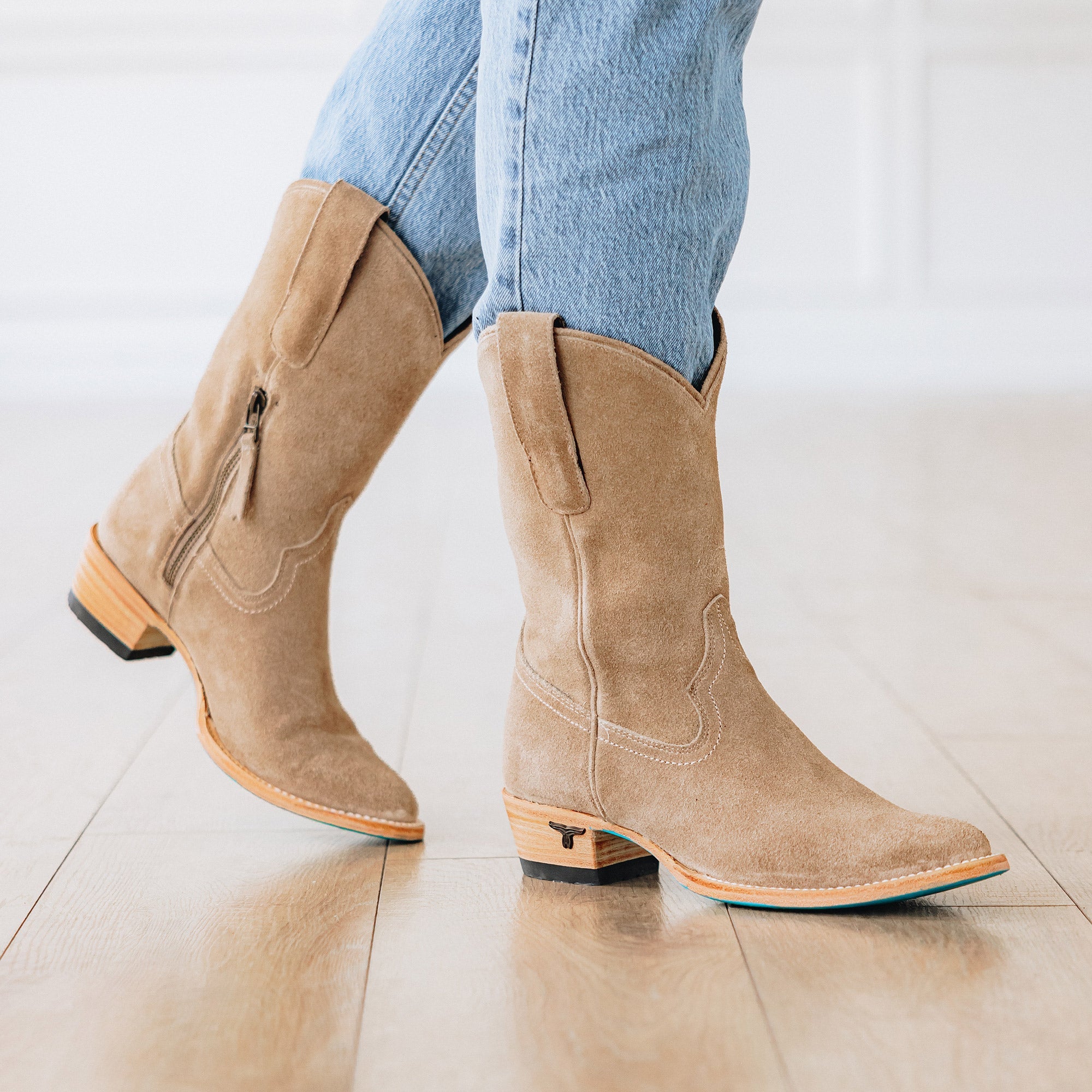 Lane Plain Jane Midi - Latte Suede